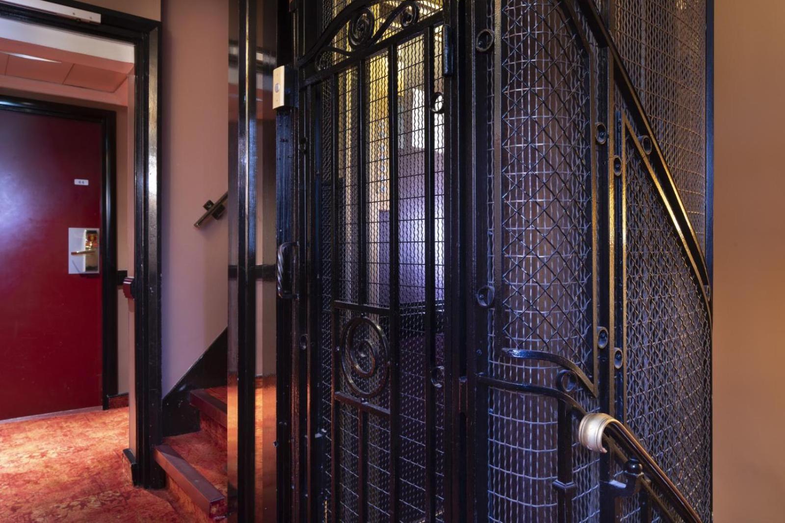 Luxury Arc Of Triumph Apartment ปารีส ภายนอก รูปภาพ